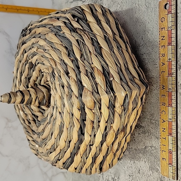 Handcrafted Seagrass Wicker Luminary Pumpkin - Picture 4 of 6